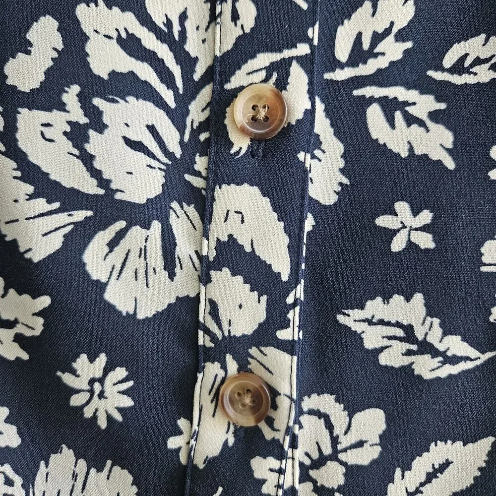 Croft & Barrow Womens L Blouse Top Floral Flap Pockets Button-Up Split Neck